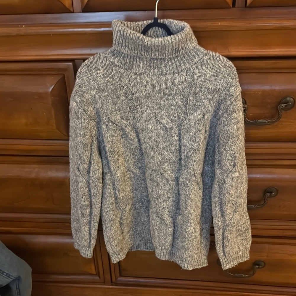 Zara Heather Gray Knit Sweater